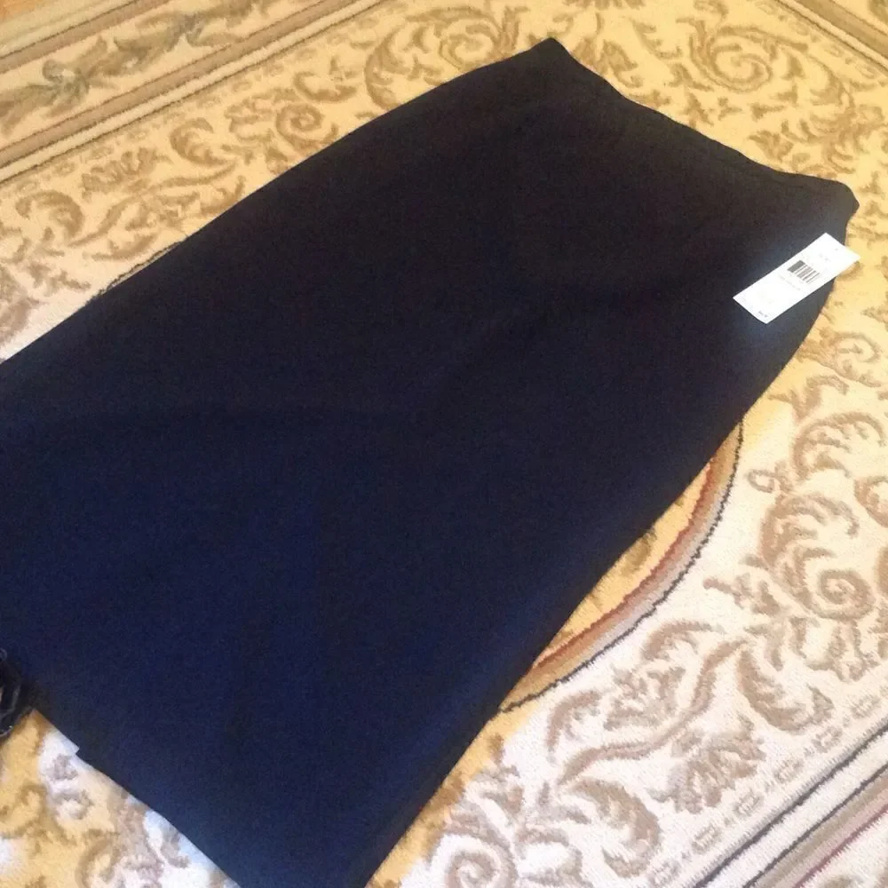 NWT Ladies long black skirt in size 16